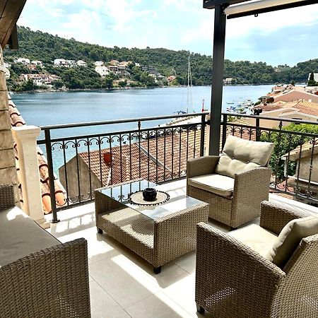 Apartments Boris Smokvica  Екстер'єр фото