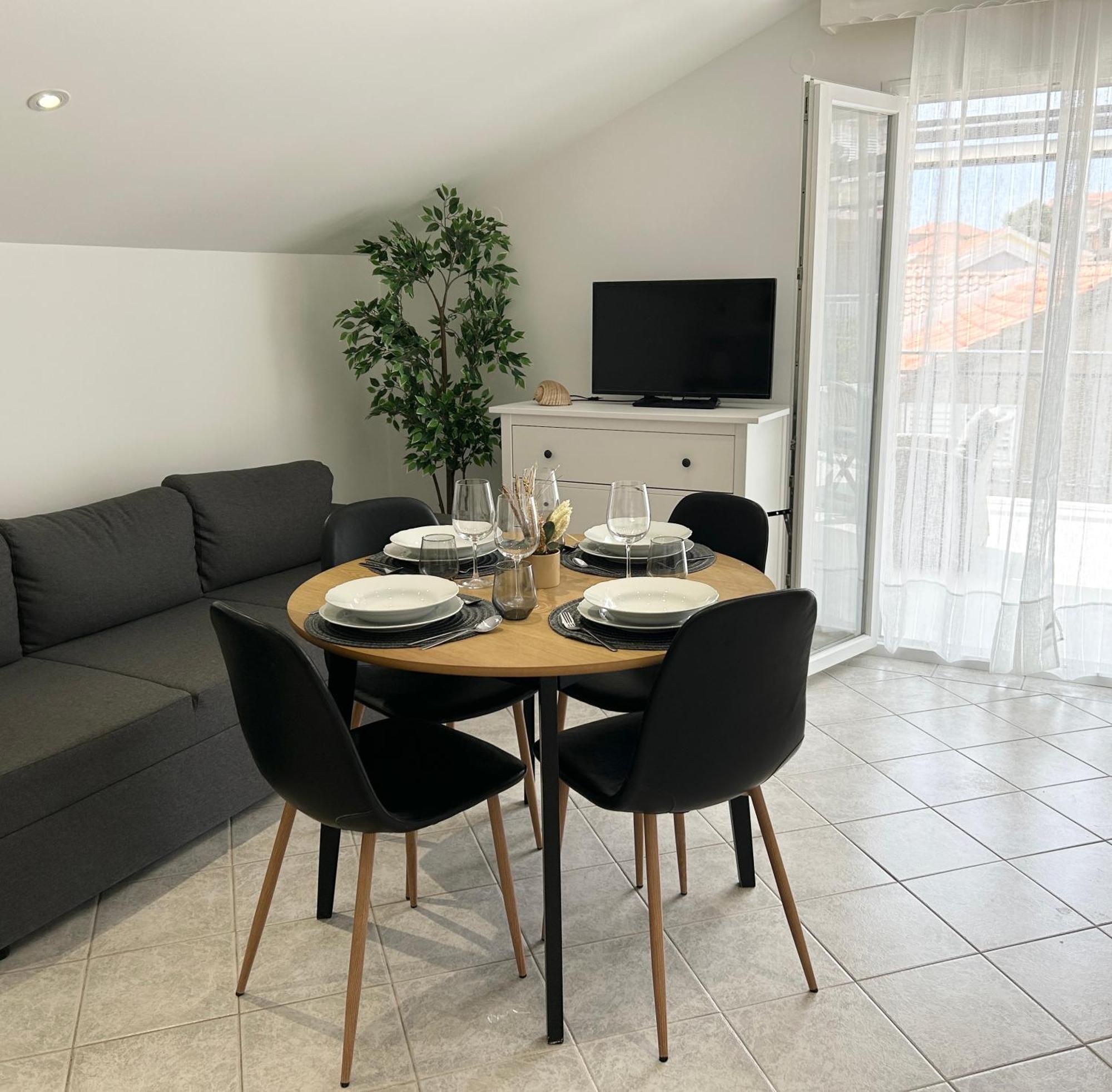 Apartments Boris Smokvica  Екстер'єр фото