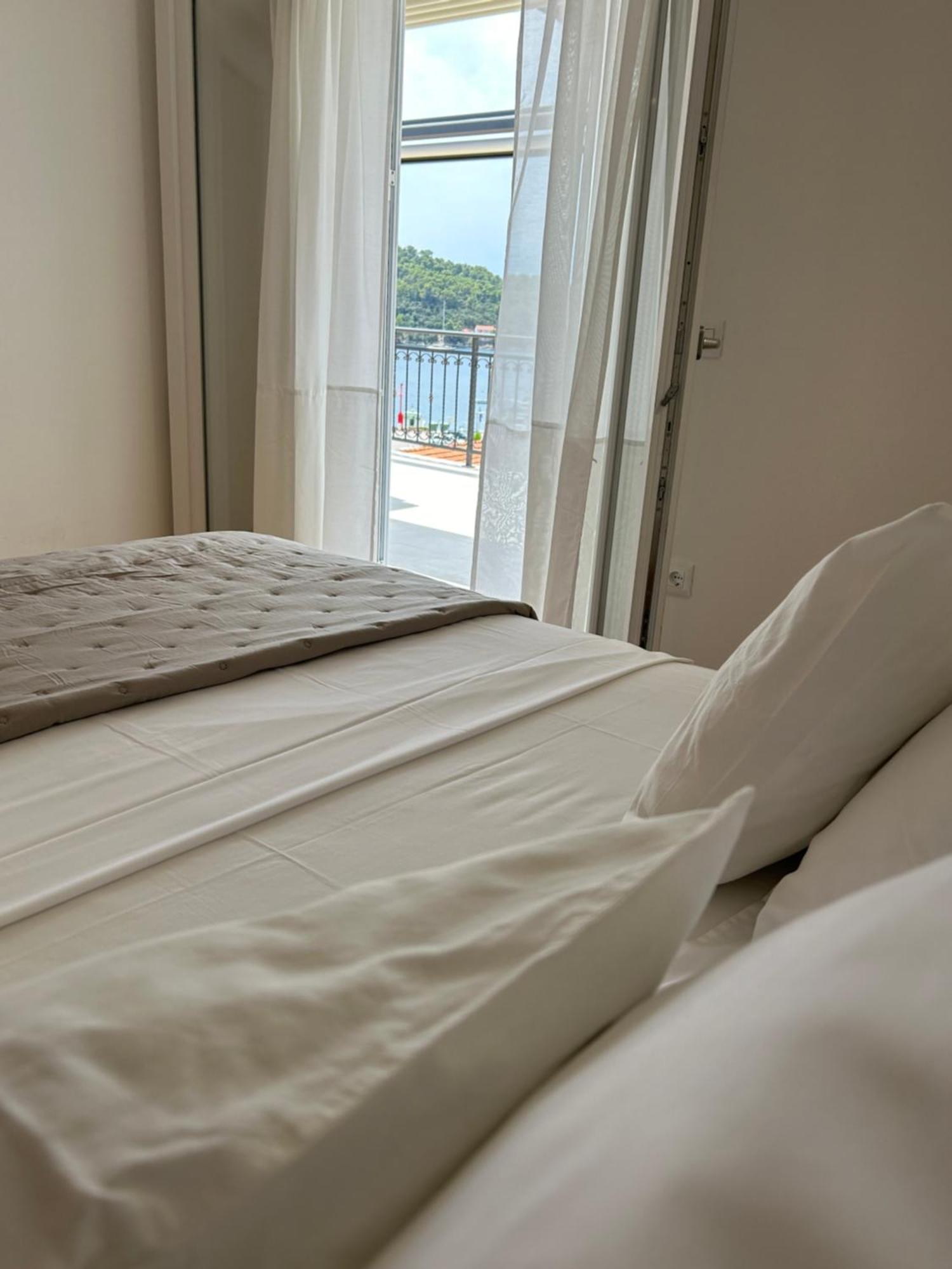 Apartments Boris Smokvica  Екстер'єр фото