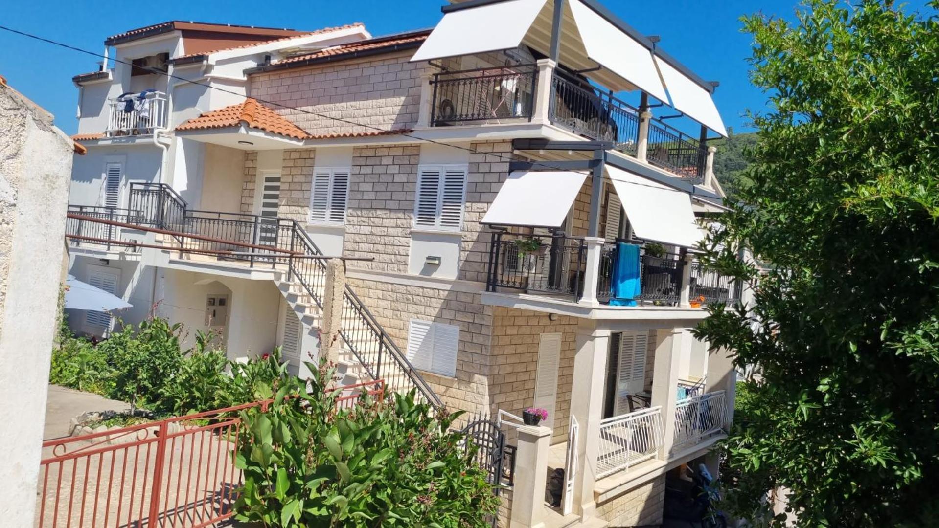 Apartments Boris Smokvica  Екстер'єр фото